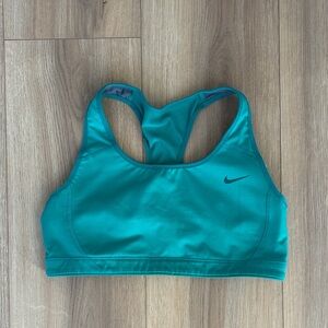 Nike Women's Aqua Sports Bra
